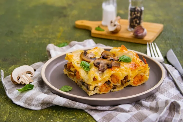 Tajna savršenih lazanja: Zamijenite meso ovim sastojkom, bit će sočnije i neće se raspasti