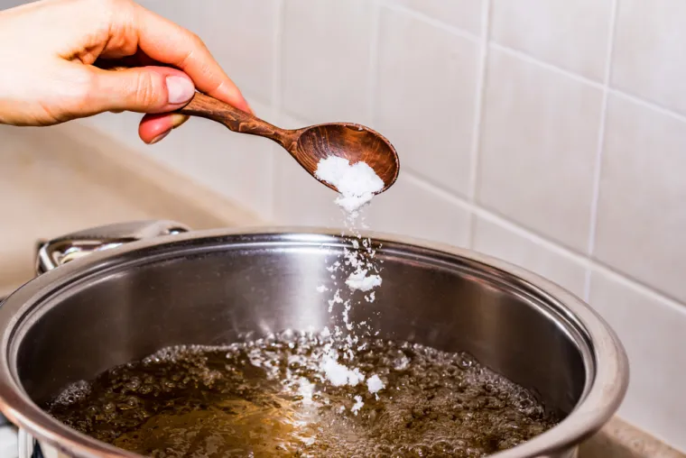 Profesionalni kuhari savjetuju: Jela treba soliti u ovom trenutku