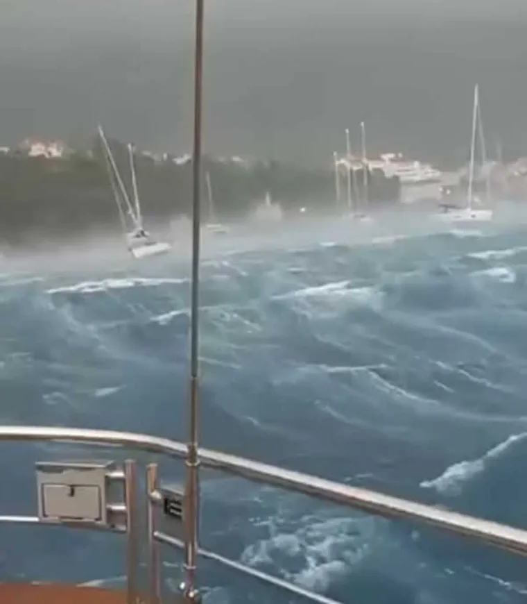 Nevrijeme napravilo kaos oko Visa, vatrogasci objavili brutalnu snimku - spasili 16 ljudi!