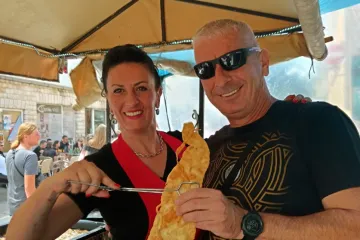 Na Thompsonovom koncertu i Mara Uštipak: Zasukala rukave i bacila se na posao