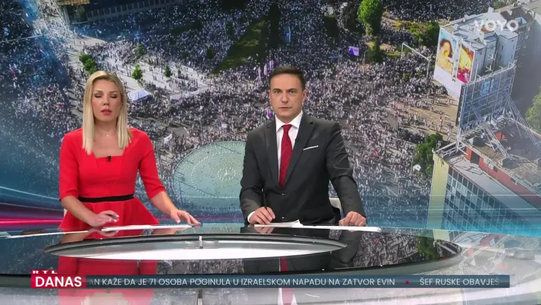 Vučić pomilovao vozačicu koja je tijekom prosvjeda autom udarila studenticu i teško je ozlijedila