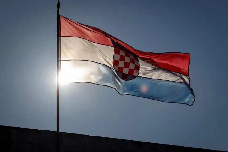 Velika proslava u Kninu i letački spektakl na hrvatskom nebu! Nižu se reakcije na Milanovićev potez