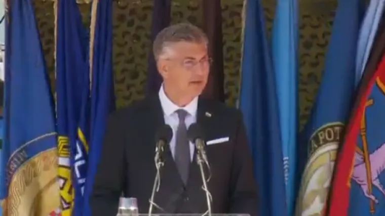 Plenković iz Knina o danima ponosa i slave: 'Oluja je donijela mir u kojem skloništa nisu bila utočišta, nego sjećanje'