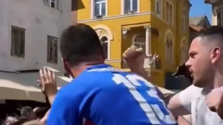 Srpski mediji divljaju zbog slavnog Hrvata jer je bio na Thompsonu: 'On je bijednik'