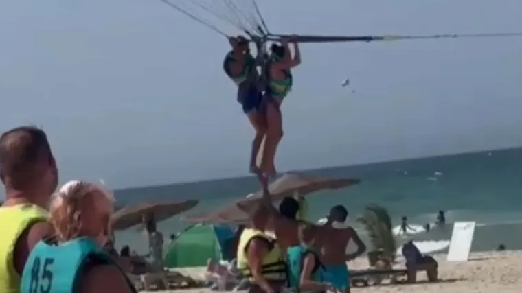 Žena (52) tvrdi da ju je instruktor parasailinga seksualno zlostavljao sto metara iznad mora