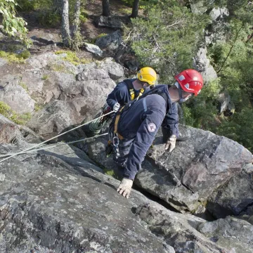 Žena s planine pala u smrt pred očima vlastitog sina: Tijelo izvlačili satima