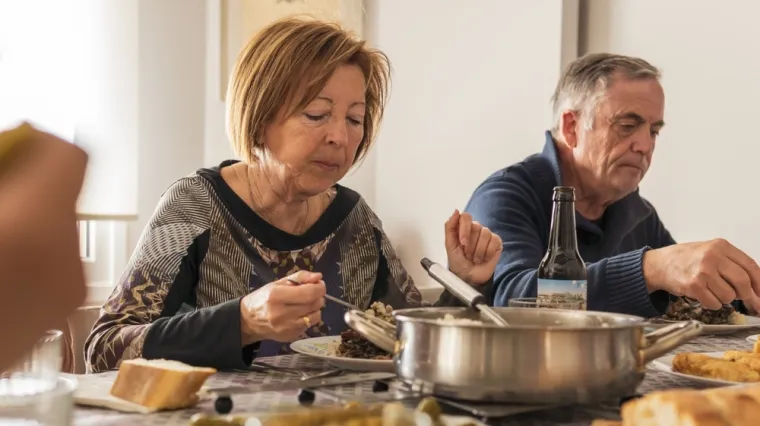 Liječnici savjetuju da izbjegavate ove namirnice ako ste stariji od 65 godina