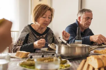 Liječnici savjetuju da izbjegavate ove namirnice ako ste stariji od 65 godina