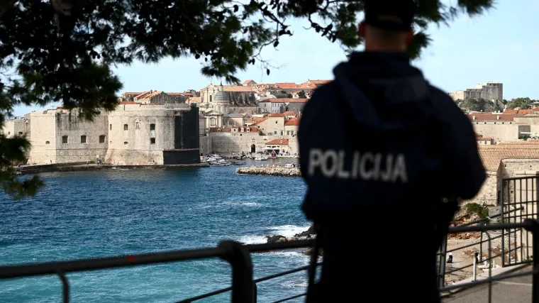Suludi noćni pohod na jugu Hrvatske: Nakon sat i pol divljanja policajci ga pronašli
