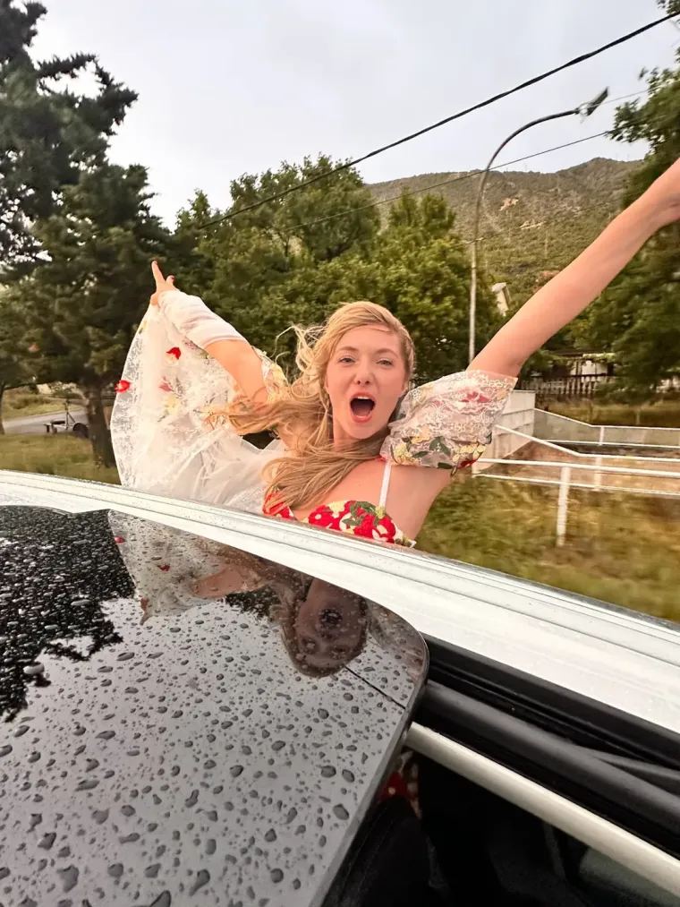 Neobična vjenčanica glumice odu&scaron;evila! Jagoda Kumrić i suprug objavili fotografije vjenčanja