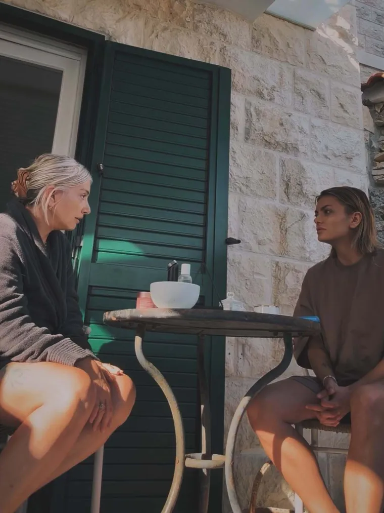 Umjesto magneta i razglednica, Ella Dvornik mami kao suvenir donosi ovo