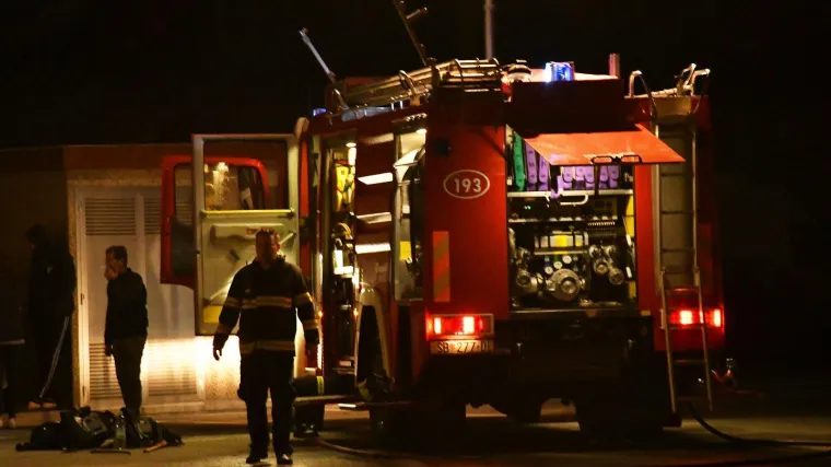 Strašna tragedija u Slavonskom Brodu: Žena izgorila u požaru obiteljske kuće