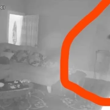 U kući im se ukazuje duh pokojne djevojčice? Korisnik Reddita prestravio ljude jezivim zapisima