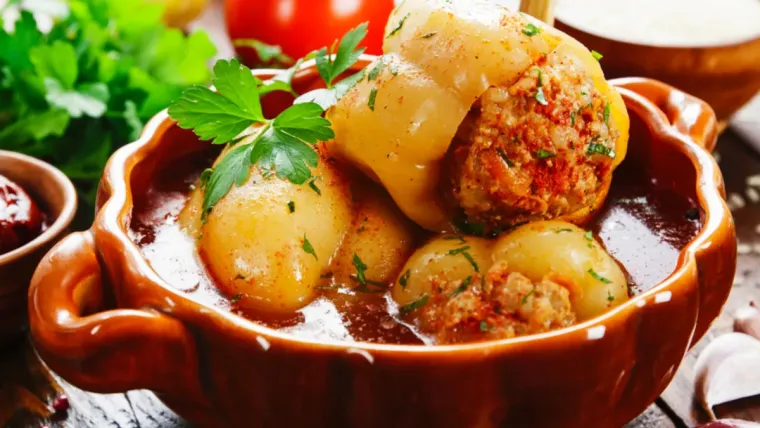 Punjene paprike na četiri načina: Isprobajte ih i pronađite svoj omiljeni recept