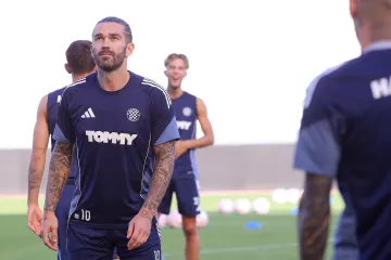 Hajduk igra supervažnu utakmicu, a Livaja je zbog jednog detalja izbio u prvi plan