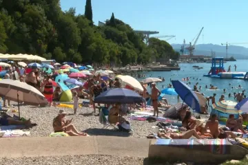 Vraćaju se vrućine, a toplinski val prži Rijeku: Danas 35°C, a najgore stiže u ponedjeljak