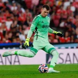 Livaković u ozbiljnom problemu: Fenerbahče mu uništava karijeru