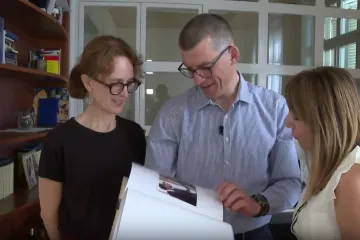 Od bicikla do bledskih kremšnita i posebnog goblena: Donosimo priču o slovenskom veleposlaniku