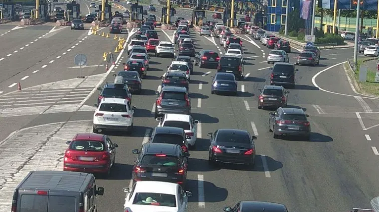 Gužve na autocestama: HAK upozorava na zastoj između Karlovca i Jastrebarskog