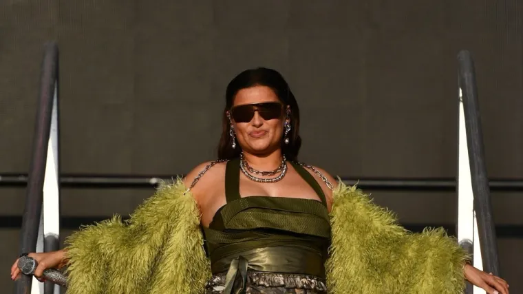 Prepoznajte li ovu slavnu pjevačicu iz 2000.? Vratila se s pauze potpuno neprepoznatljiva