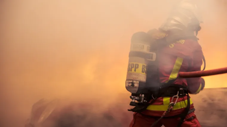 Gori tvornica klora u Francuskoj, ljudima naredili da se zatvore u kućama