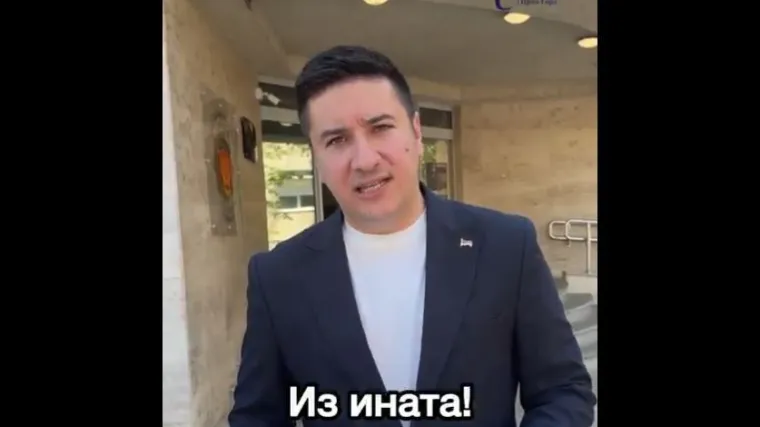 Crnogorski desničar blokirao put kako bi spasio spomenik Pavlu Đurišiću: 'Sad ću biti četnik iz inata'