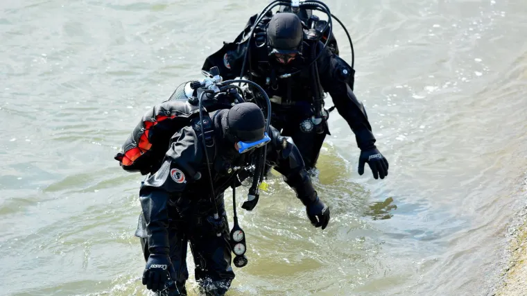 Potraga za nestalim kupačem: Zavapio za pomoć pa nestao ispod površine vode