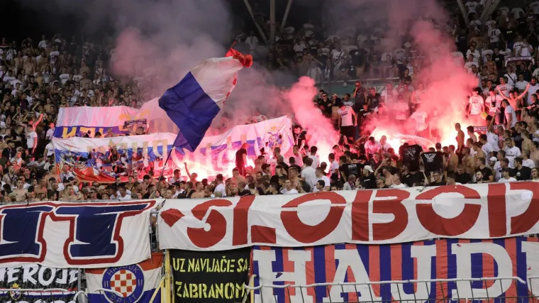Evo kako su iz Hajduka komentirali Torcidino paljenje zastave i uzvikivanje spornih uzvika