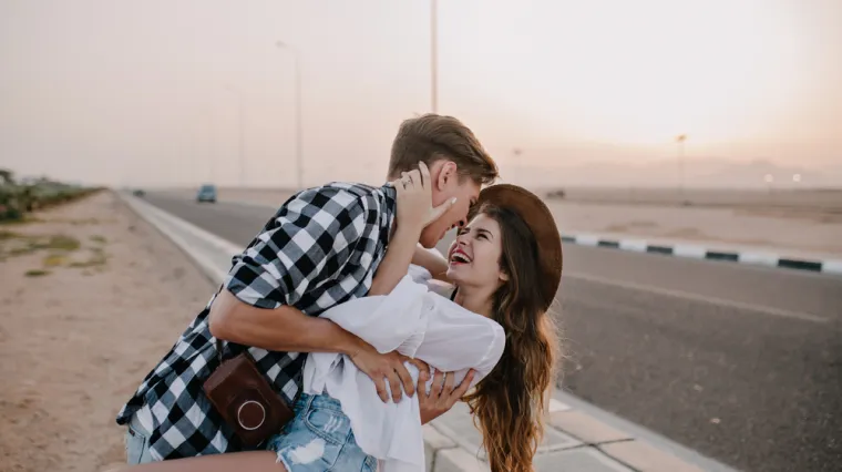 Krajem kolovoza zvijezde donose sreću ovim znakovima: Strastvene nove ljubavi i dublje, snažnije veze