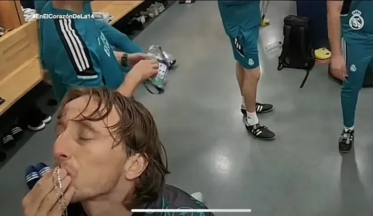 Domaće zvijezde koje prije nastupa imaju zanimljive rituale: Gibonni viri iza zavjese?