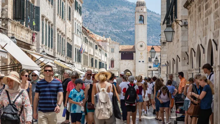 Šokantna priča: Dubrovnik 'postoji' samo preko ljeta? Da, ako pitate vozača taksija