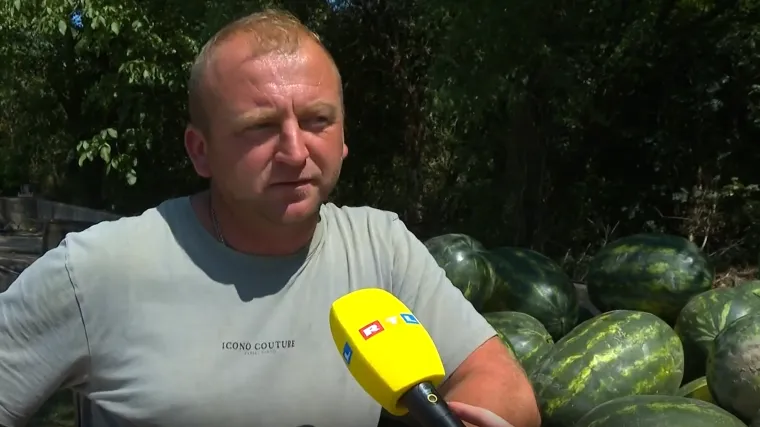 Ovo je čovjek koji je iz očaja podijelio tone lubenica: 'Zvali smo sve, nitko ništa nije trebao'