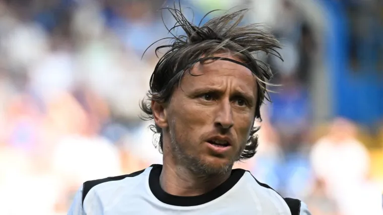 Legenda sasula paljbu po Modriću: 'Razočaran sam, nitko ga nije tražio pa je došao na groblje'