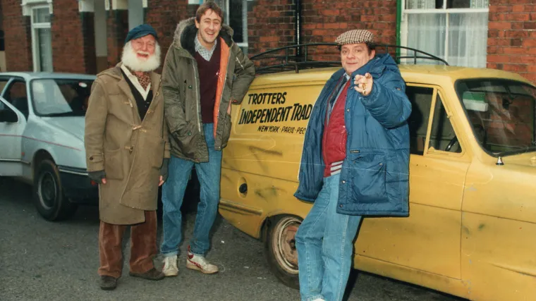 Na kanalima RTL-a gledamo najbolju britansku humorističnu seriju: 'Mućke' su nenadmašne i nakon 40 godina!