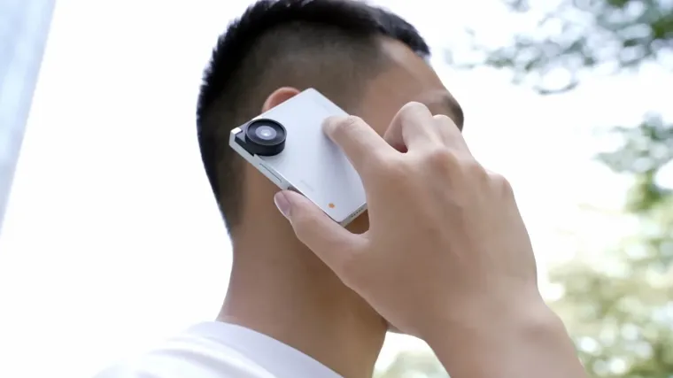 Čudo tehnologije: Mini AI uređaj ne treba SIM karticu i donosi radikalan zaokret