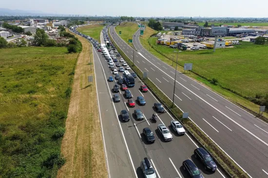 Vodič za preživljavanje na cestama: Pred nama su kolone i velike vrućine, naoružajte se strpljenjem