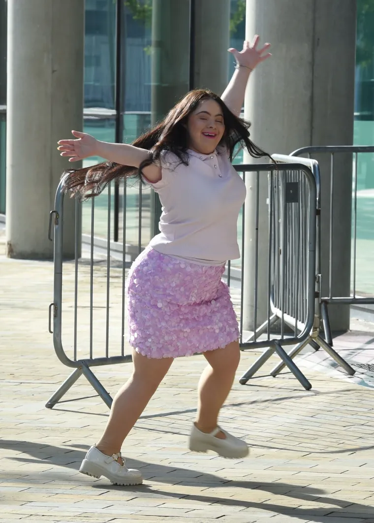 Ellie Goldstein ispisuje povijest: Prva osoba s Downovim sindromom koja će biti u plesnom showu