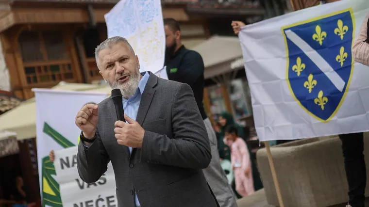 Pozvao muslimane na klanjanje u Široki Brijeg: Evo koliko ih se okupilo!