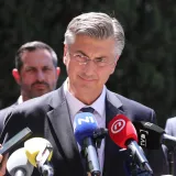 Plenković se oglasio o Thompsonu i pozdravu 'ZDS': 'To je debilno i pomalo smiješno...'