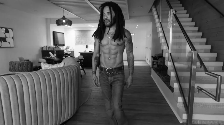 Ovako dobro tijelo, a ima 61 godinu? Lenny Kravitz bez majice izazvao lavinu komentara i rekao...