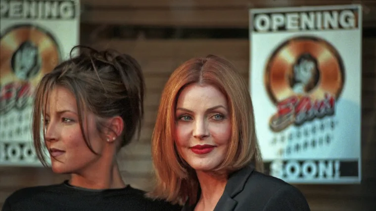 Priscilla Presley na meti teških optužbi: Navodno isključila aparate kćeri zbog nasljedstva