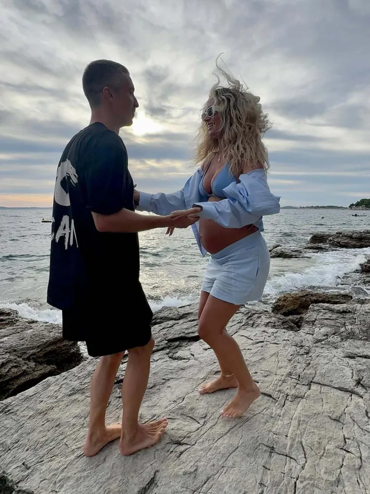 Pogledajte kako je zvijezda ‘Sjena prošlosti’ proslavio rođendan s predivnom suprugom