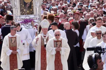 S oltara na Veliki Gospu fra Marinko poručio mladima: 'Neka u patnji umru oni kojima smeta vaše zajedništvo'