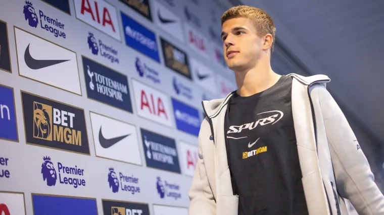 Novi preokret u slučaju Vušković? Tottenham mu odao priznanje u prvom kolu Premier lige