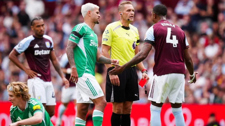 Nije bilo vatrometa na početku subotnjeg programa u Premier ligi