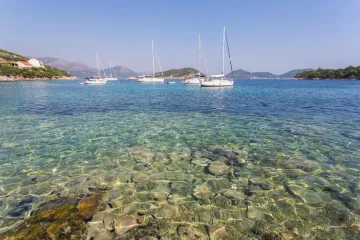 Majci i sinu zabranili pristup na javnu plažu! Razlog? Nevjerojatan...
