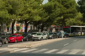 Kod nekih se sezona bliži kraju, ali ne i kod njih! Gužve su na svakom koraku, pogledajte prizore