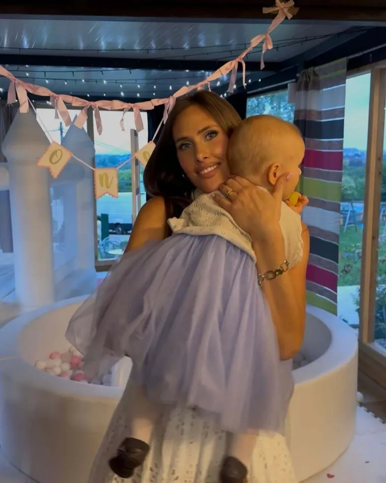 Uz Filipa Hrgovića uvijek stoji njegov anđeo: Ovo je njegova prelijepa supruga Marinela