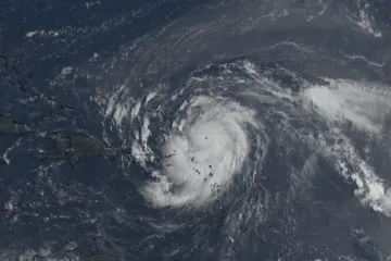 Uragan Erin prijeti američkoj obali: U samo 24 sata snaga vjetra se udvostručila