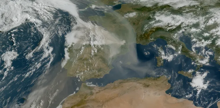 Ovo su satelitske snimke iznad Španjolske gdje haraju jaki požari: Meteorolog nam je otkrio hoće li zamućenje doći i do nas